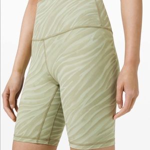 Lululemon Align Biker Shorts Green Zebra 8” size 6